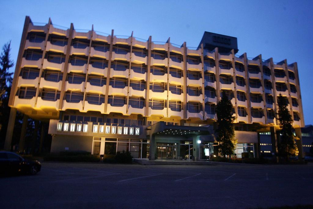 Hotel Claudius Szombathely Extérieur photo
